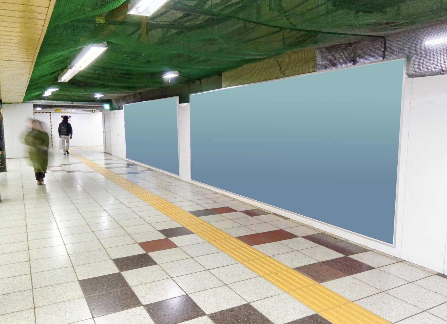 東京メトロの駅貼り広告